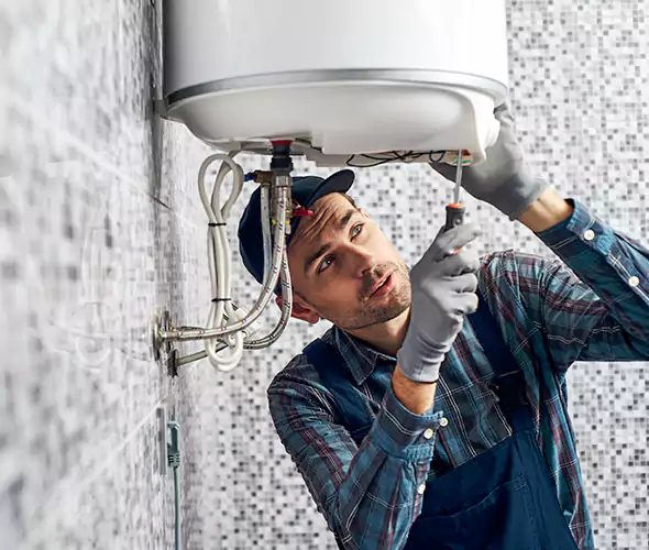 Expert Plumber for Hot Water Tank Maintenance in Zionsville, IN: Schedule Reliable Maintenance Services with Us